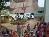बृद्धा पेंशन न मिलने से पंचायत कार्यालय में जड़ा ताला