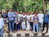 नगरनिगम के फैसले के विरूद्ध एक जुट हुए दुकानदार 
