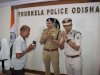 पुलिस ने ढूँढ निकाले लोगों के खोए हुए 82 मोबाइल 