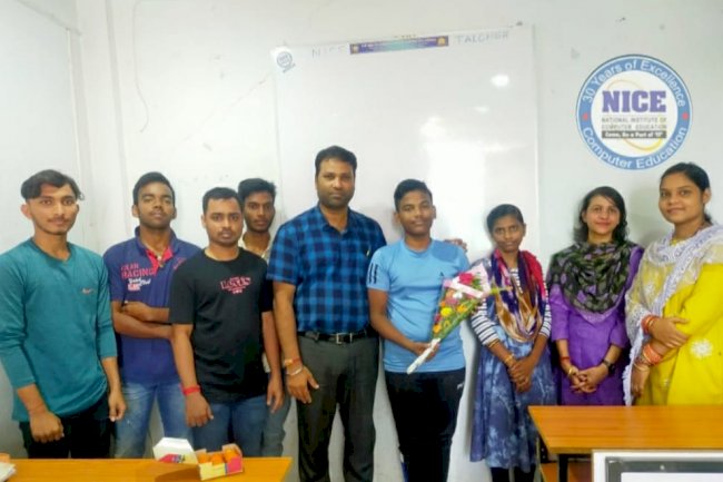 तालचेर के नाइस संस्थान के छात्र ओमप्रकाश के लिए बधाई समारोह 