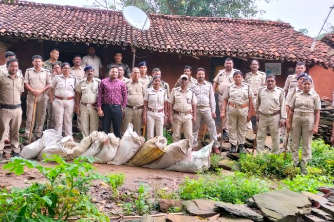 अवैद्य शराब निर्माण स्थल पर अबकारी विभाग का छापा 