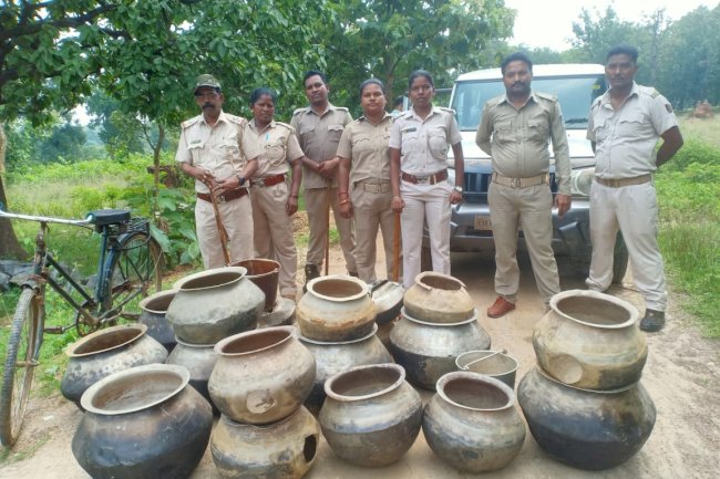 120 लीटर देशी शराब के साथ एक गिरफ्तार 