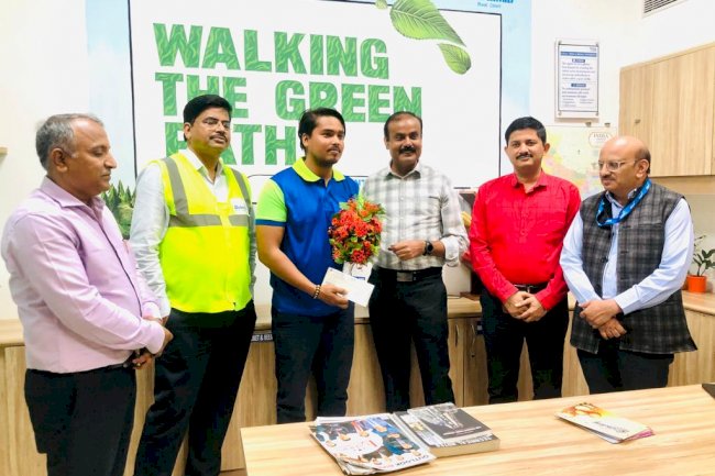अंतर्राष्ट्रीय क्रिकेट में चयन होने से मिला सम्मान 