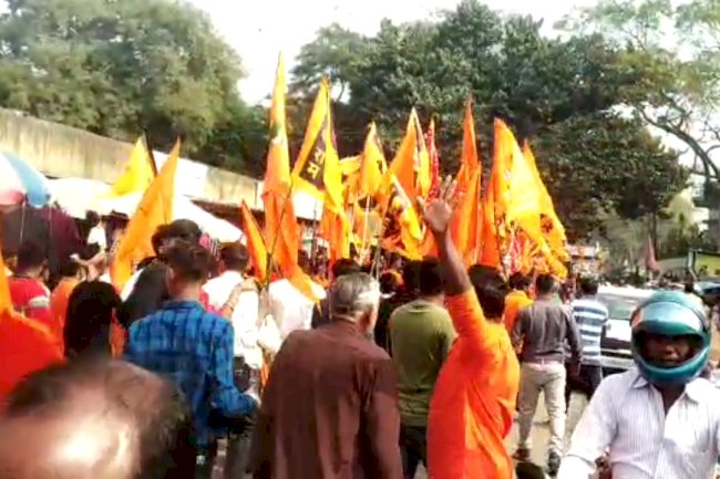 शौर्य दिवस पर हिंदू संगठनो का शक्ति प्रदर्शन 