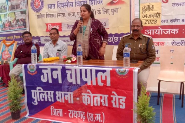 पुलिस उपाधीक्षक ने छात्रों को किया जागरूक