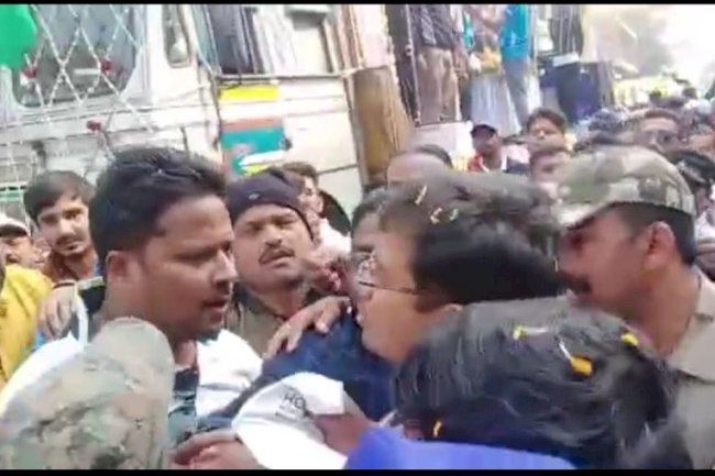 क्या कानून व्यवस्था से बढ़कर है राजनैतिक व्यक्तित्व