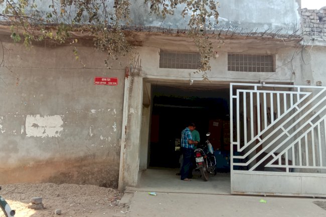 मुख्य डाकघर में एक बजे के बाद नही होता कोई काम 