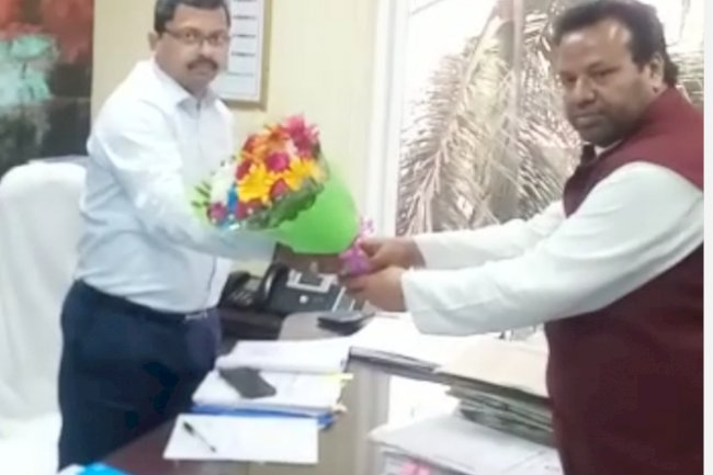 जहांगीर हक ने की यात्रीयो और कर्मचारियों के लिए सुविधाओ की मांग  