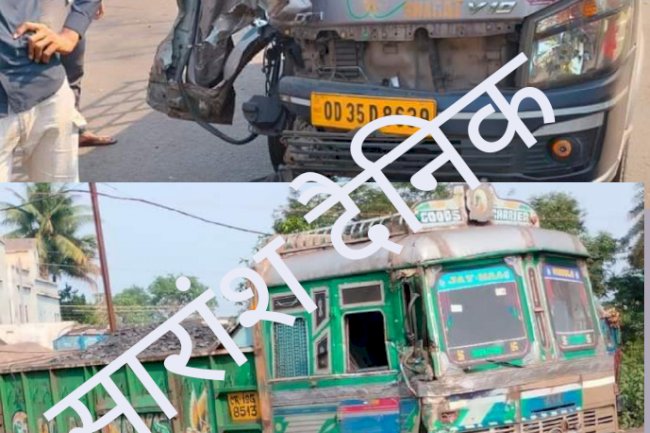 दो वाहनो में  हुई आमने सामने की टक्कर में चालक गंभीर रूप से घायल 