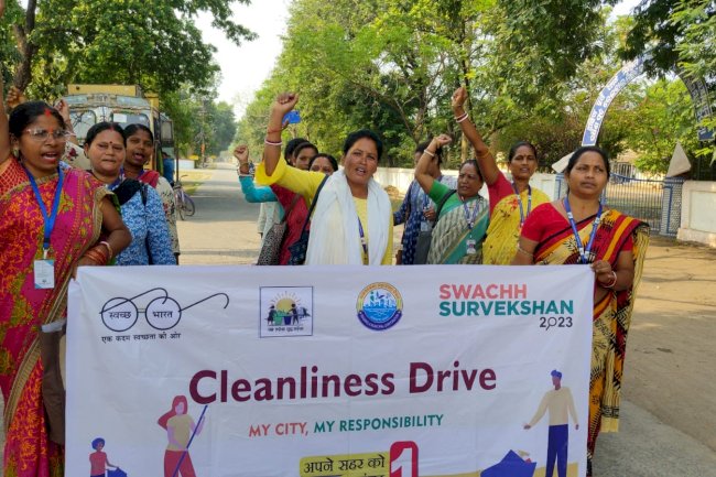 स्वच्छता साथियों ने बताए बंडामुंडा़ वासियों को स्वच्छता का महत्व 