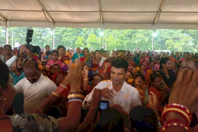 5टी सचिव वीके पांडियन तालचेर के दौरे पर