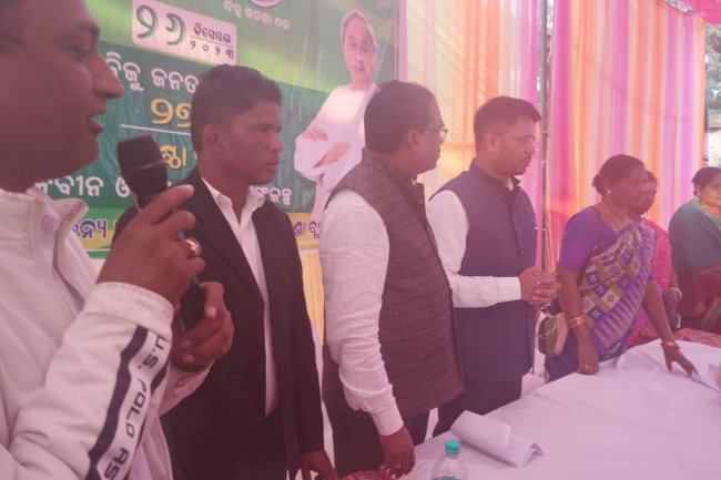 बीजद का 27वां स्थापना दिवस मनाया गया