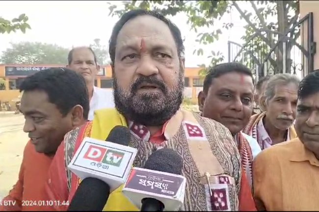 सांसद बसंत पंडा ने बिपक्ष पर लगाया भ्रष्टाचार का आरोप 