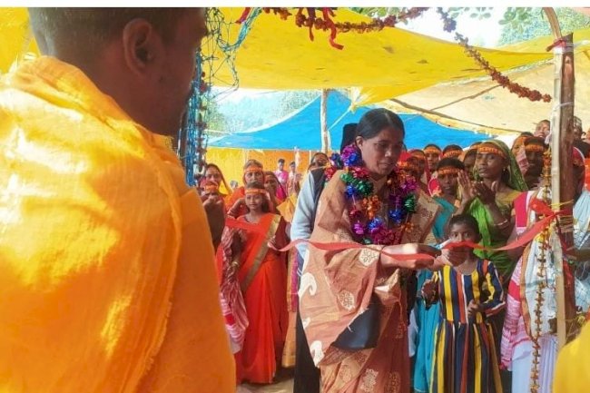भाजपा नेत्री ने किया मंदिर का उद्घाटन 