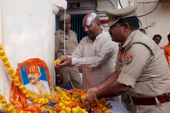धूमधाम से मनी गाँधी जयंती 