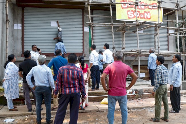 आरएमसी ने अवैध रूप से निर्मित इमारतों पर नोटिस जारी किया
