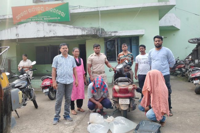 अवैद्य महुआ शराब निर्माण पर आबकारी विभाग की कड़ी कार्यवाही 