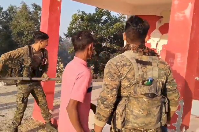 सुरक्षा बलों ने किया नक्सली कैप ध्वस्त 