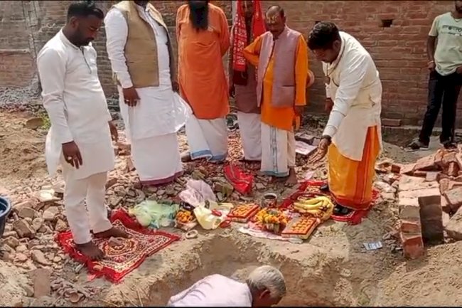 अजीत दास हुए अमौलीपुर धाम के महंत 