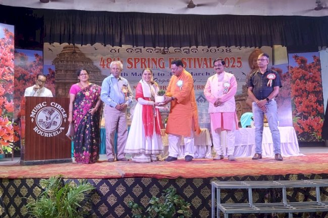 म्यूजिक सर्कल में बसंत महोत्सव की तीसरी शाम धूमधाम से मनाई गई