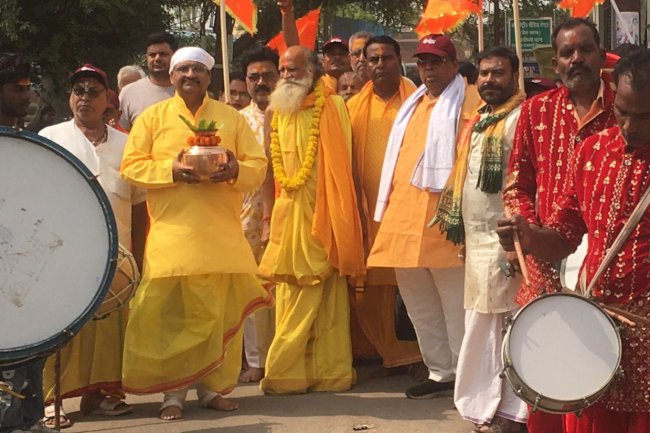 लव कुश भवन वाल्मीकि आश्रम से निकली भव्य प्रभात फेरी