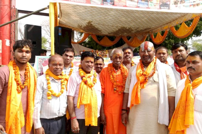 श्रीराम जन्मभूमी द्वार संख्या 3 में भव्य भंडारे का आयोजन 
