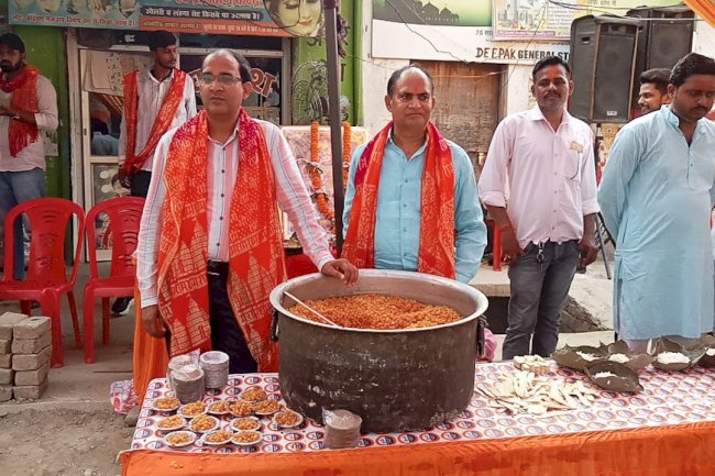 देवकाली श्रीरामपुर कालोनी में भव्य प्रसाद सेवन कार्यक्रम संपन्न 