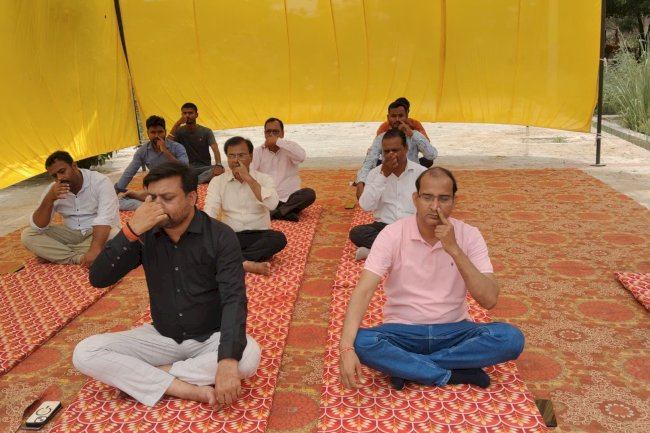 अंतर्राष्ट्रीय योग दिवस पर जीएस डेवलपर प्राइवेट लिमिटेड का प्रेरणादायक आयोजन