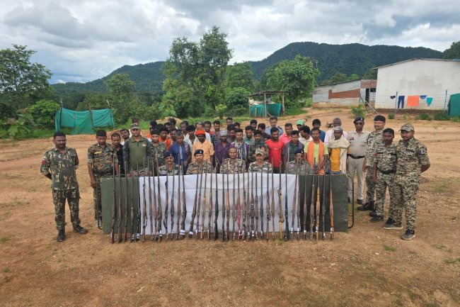 37 देशी भरमार बंदूक के साथ 37 गिरफ्तार 