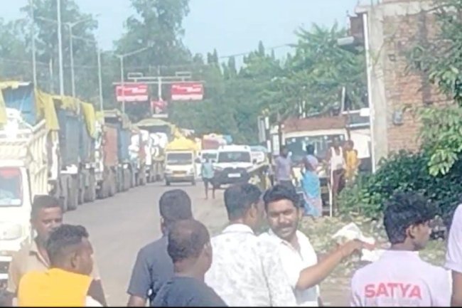 नेशनल हाईवे पर टला बड़ा हादसा जाम से जुझा हाइवे