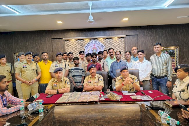 सात दिनों  के भीतर  धरा गया 10लाख का लुटेरा 