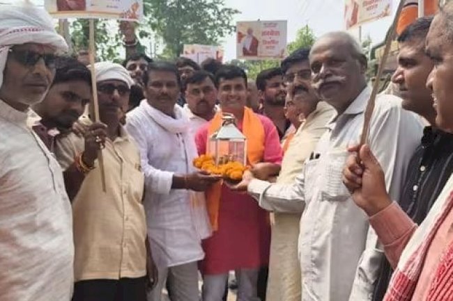 सेवा ज्योति से जगमगाया देश