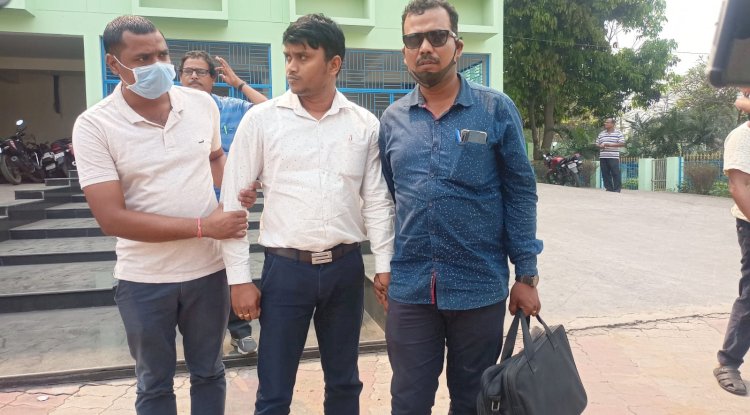 50 हजार की रिश्वत लेते कनिय अभियंता गिरफ्तार 