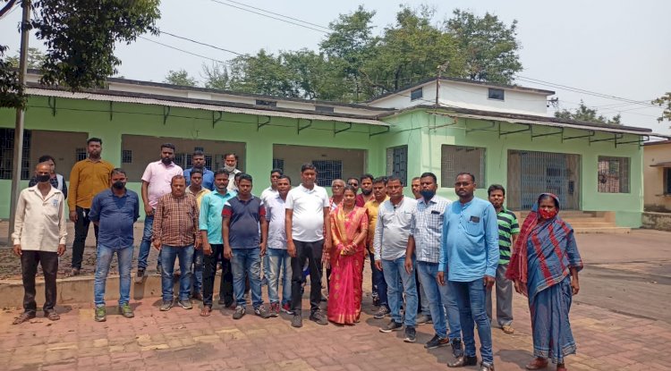 ग्रामीणो ने उपजिलापाल से लगाई गुहार 