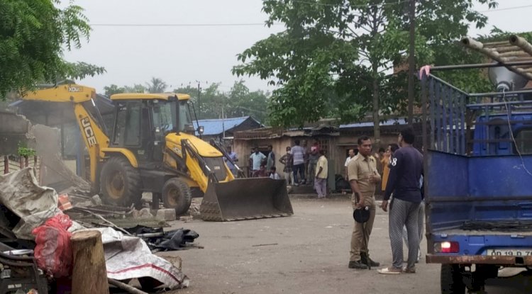 सरकारी जमीन से अतिक्रमण हटाने की कार्यवाही शुरु 