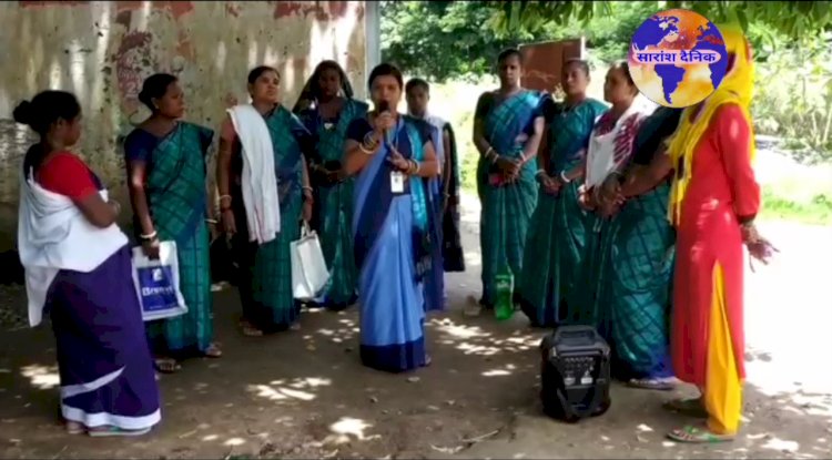 आशाकर्मीयो एवं महिला समूहो द्वारा  लोगो को निरोगी वातावरण देने का प्रयास 