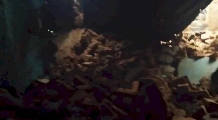  भारी बारिश के कारण गिरी दीवार 