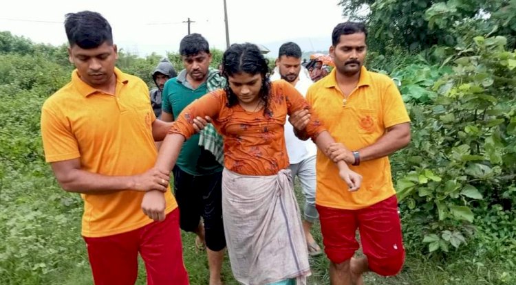 नदी में कूद कर आत्महत्या की कोशिश