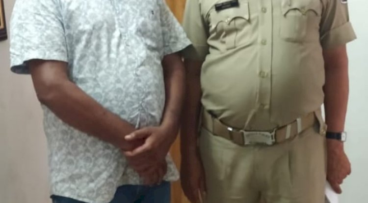 महिला को टिप्पणी कर सरपंच गिरफ्तार