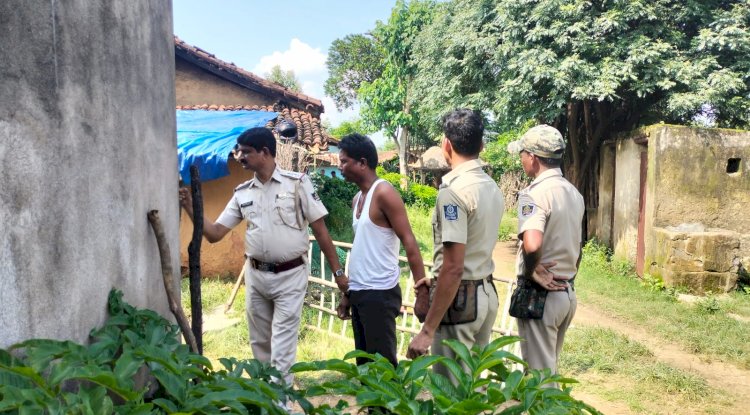 पडोसन की हत्या करने वाला हत्यारा गिरफ्तार 