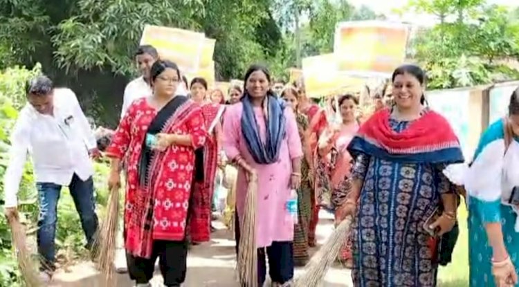 स्वच्छ व सामाजिक सचेतना शोभायात्रा