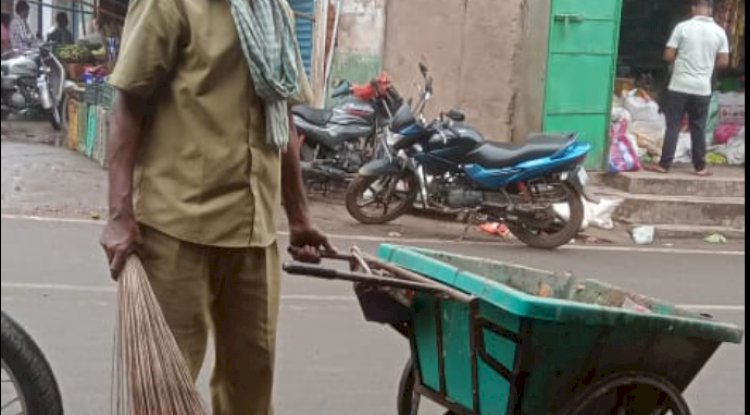 तालचेर के लोकप्रिय सफाई कर्मी मुकुंद