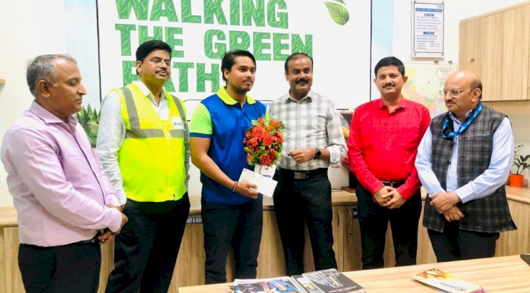 अंतर्राष्ट्रीय क्रिकेट में चयन होने से मिला सम्मान 