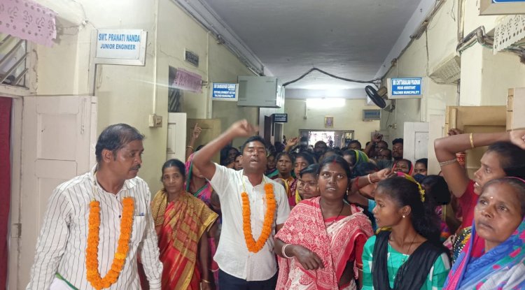 सुविधाओं से वंचित जनता का विरोध प्रदर्शन 