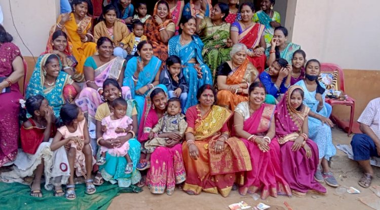 विश्वकर्मा समाज वनभोज कार्यक्रम में समाजिक विकास पर हुई चर्चा 