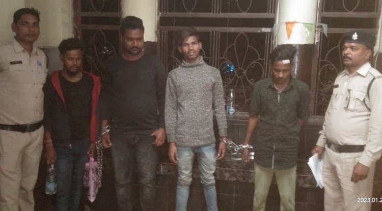 एक ही रात दो घरों में हुई चोरी के आरोपी गिरफ्तार 