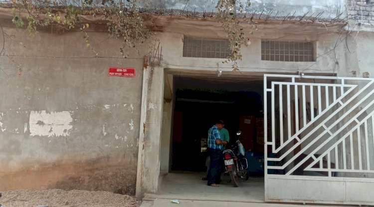 मुख्य डाकघर में एक बजे के बाद नही होता कोई काम 