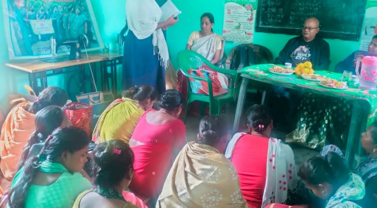 25 महिलाओं को सिलाई फ्रशिक्षण 