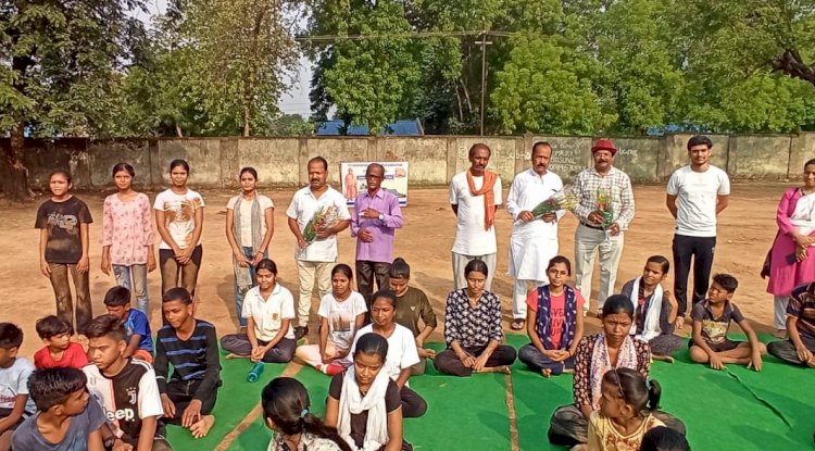 विवेकानंद केंद्र कन्या कुमारी में योग दिवस पालन 