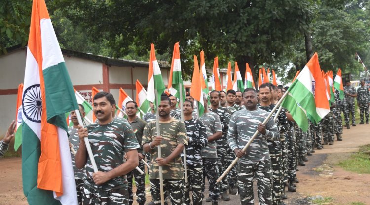सीआरपीएफ ने चलाया हर घर तिरंगा अभियान